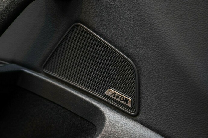 skoda-superb-diesel-2016-big-25