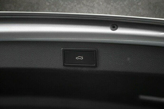 skoda-superb-diesel-2016-big-36