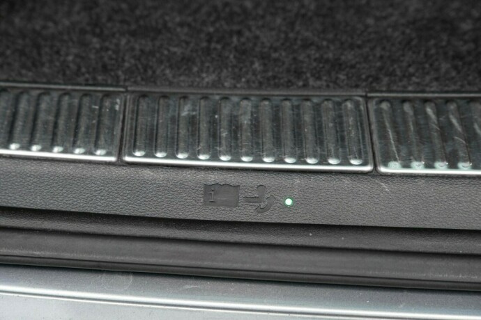 skoda-superb-diesel-2016-big-35