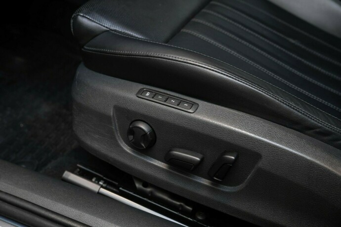 skoda-superb-diesel-2016-big-27