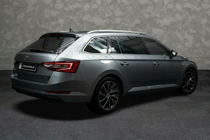 skoda-superb-diesel-2016-big-7