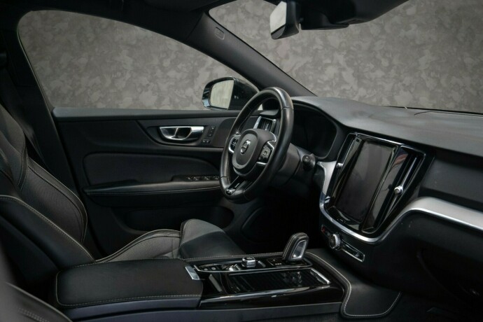 volvo-v60-elektrisitetbensin-2020-big-32