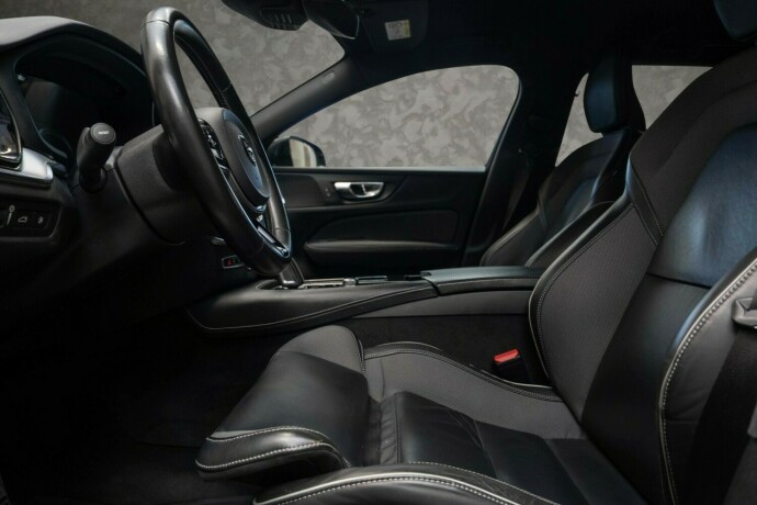 volvo-v60-elektrisitetbensin-2020-big-25