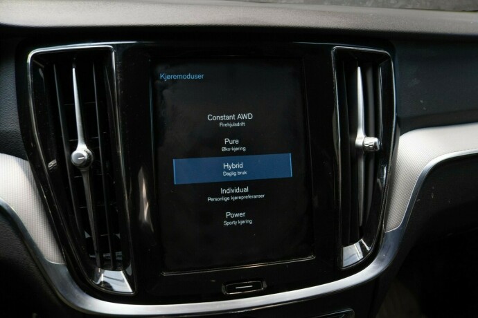 volvo-v60-elektrisitetbensin-2020-big-23