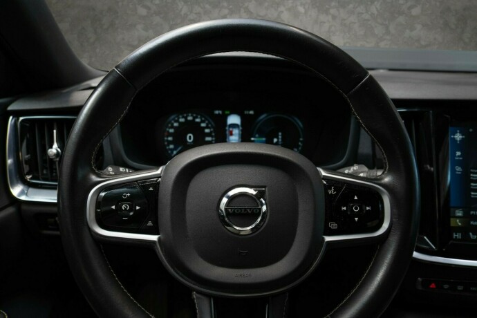 volvo-v60-elektrisitetbensin-2020-big-13