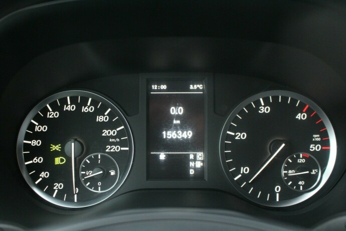 mercedes-benz-vito-diesel-2017-big-9