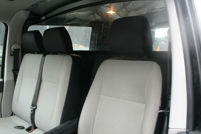 volkswagen-transporter-diesel-2018-big-7