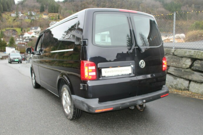 volkswagen-transporter-diesel-2018-big-3