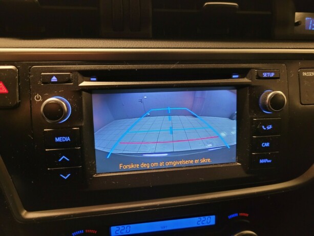 toyota-auris-bensin-2014-big-20