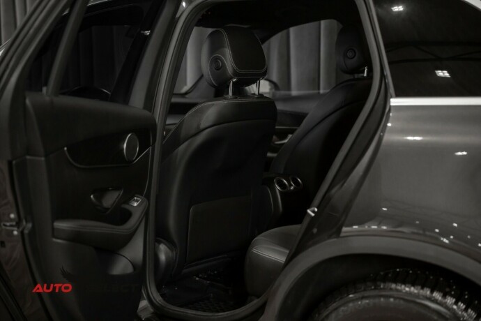 mercedes-benz-glc-elektrisitetdiesel-2021-big-21