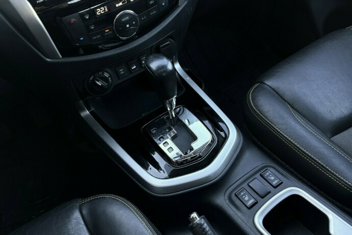 nissan-navara-diesel-2020-big-35