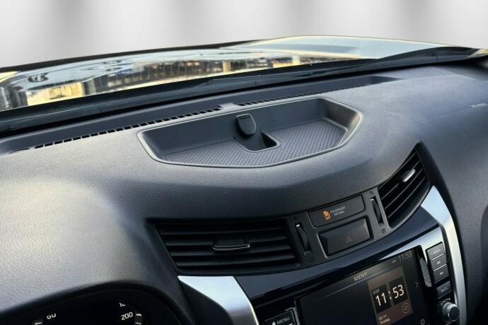 nissan-navara-diesel-2020-big-24