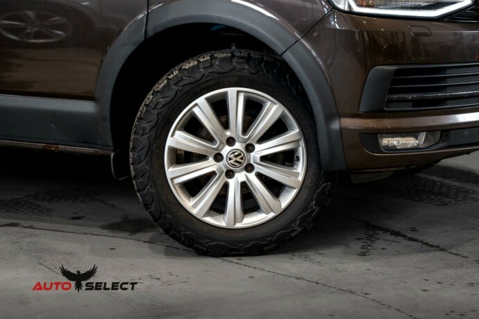 volkswagen-transporter-diesel-2017-big-2