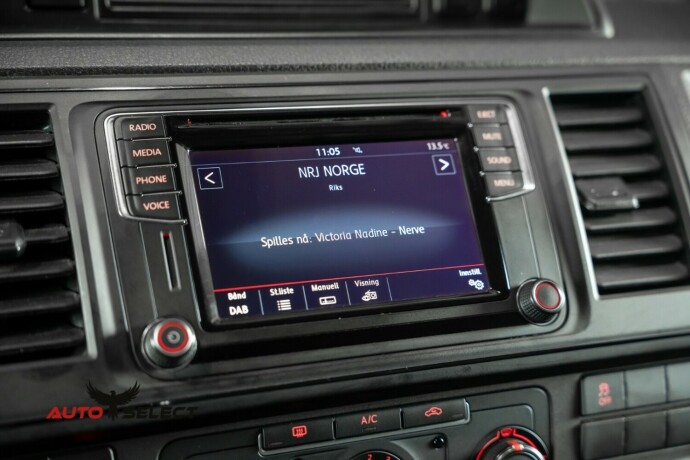 volkswagen-transporter-diesel-2017-big-32