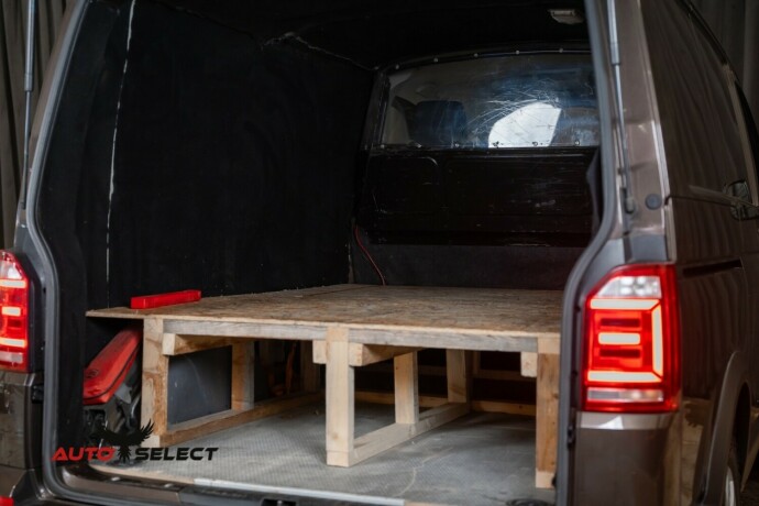 volkswagen-transporter-diesel-2017-big-10