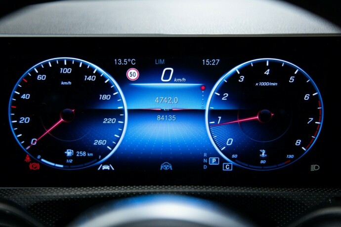 mercedes-benz-a-klasse-bensin-2020-big-11