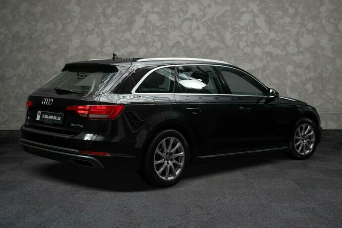 audi-a4-elektrisitetbensin-2019-big-10