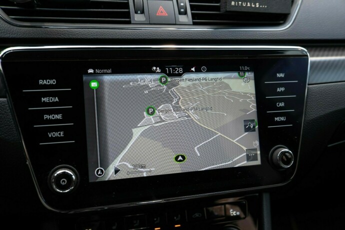 skoda-superb-elektrisitetbensin-2021-big-23