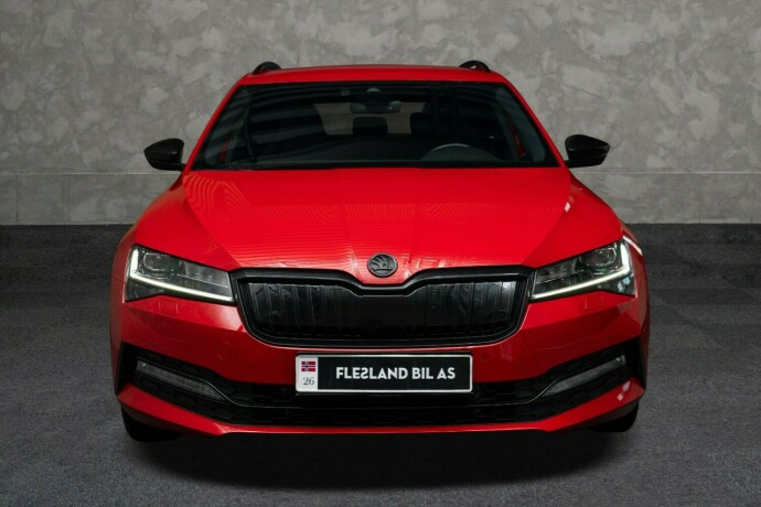 skoda-superb-elektrisitetbensin-2021-big-6