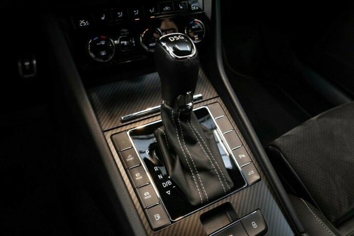 skoda-superb-elektrisitetbensin-2021-big-18