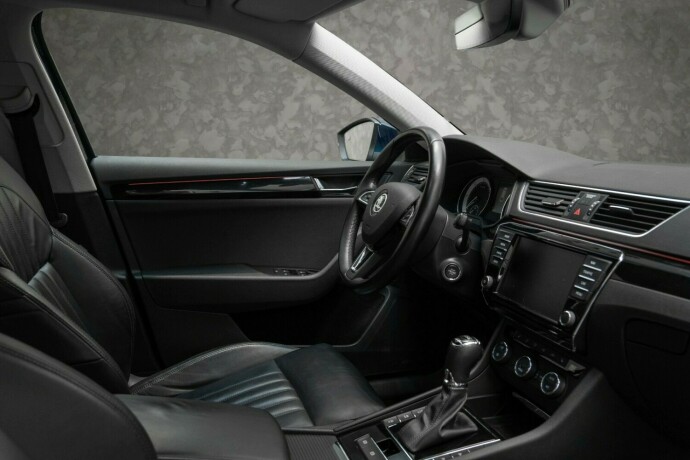 skoda-superb-diesel-2017-big-33