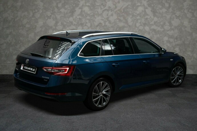 skoda-superb-diesel-2017-big-10