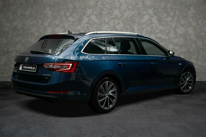 skoda-superb-diesel-2017-big-9