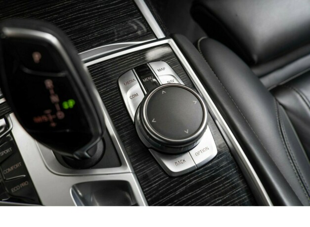 bmw-7-serie-diesel-2016-big-18