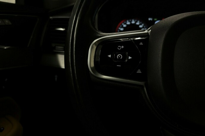 volvo-xc-90-diesel-2016-big-23