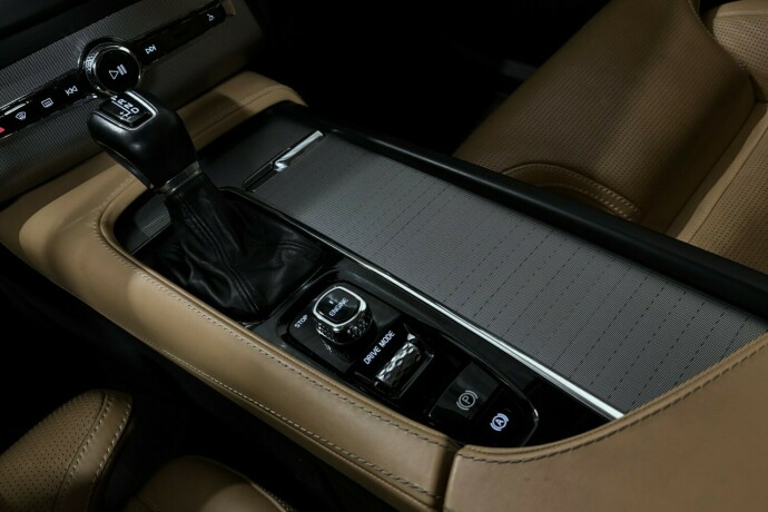 volvo-xc-90-diesel-2016-big-37