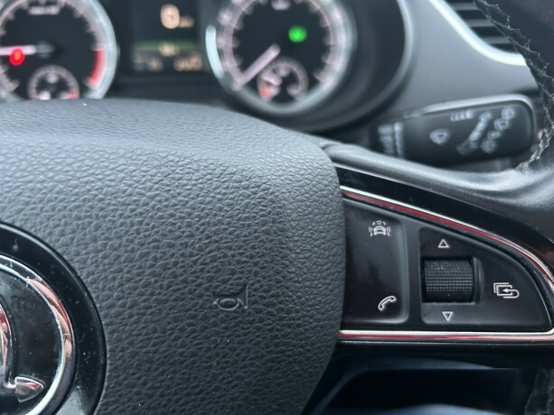 skoda-octavia-diesel-2018-big-20