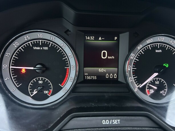 skoda-octavia-diesel-2018-big-17