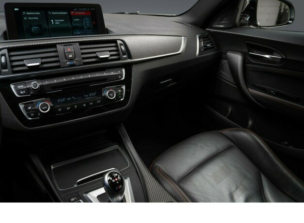 bmw-m2-bensin-2019-big-23