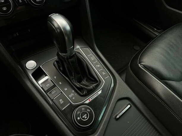 volkswagen-tiguan-diesel-2018-big-21