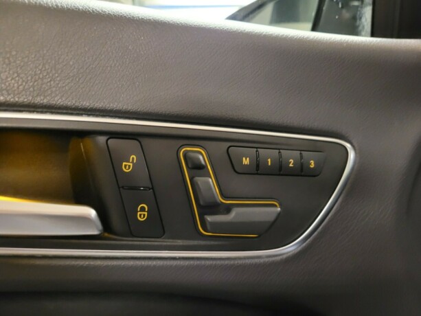 mercedes-benz-cla-bensin-2014-big-24