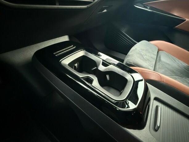 volkswagen-id4-elektrisitet-2021-big-20