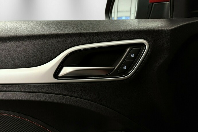 mg-zs-ev-elektrisitet-2022-big-11