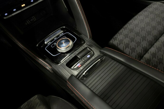 mg-zs-ev-elektrisitet-2022-big-27