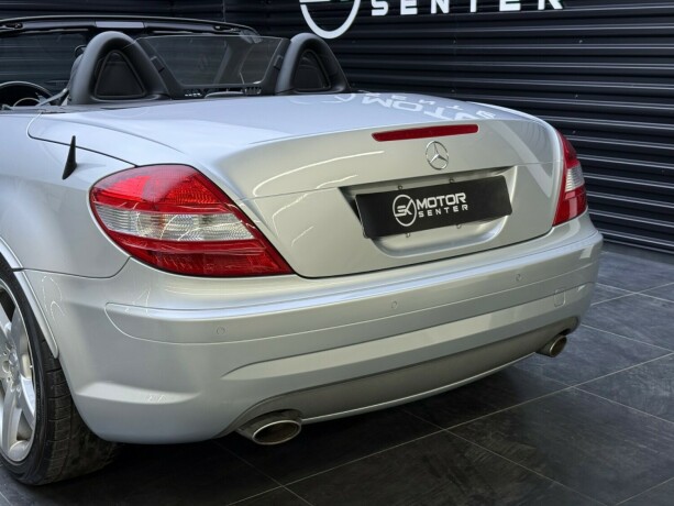 mercedes-benz-slk-bensin-2005-big-7