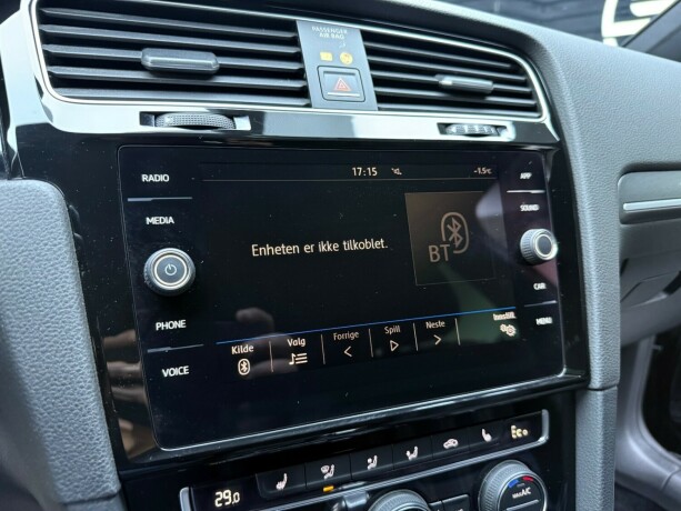 volkswagen-golf-elektrisitetbensin-2018-big-17