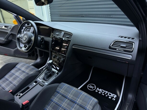 volkswagen-golf-elektrisitetbensin-2018-big-11