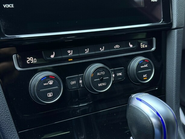 volkswagen-golf-elektrisitetbensin-2018-big-21