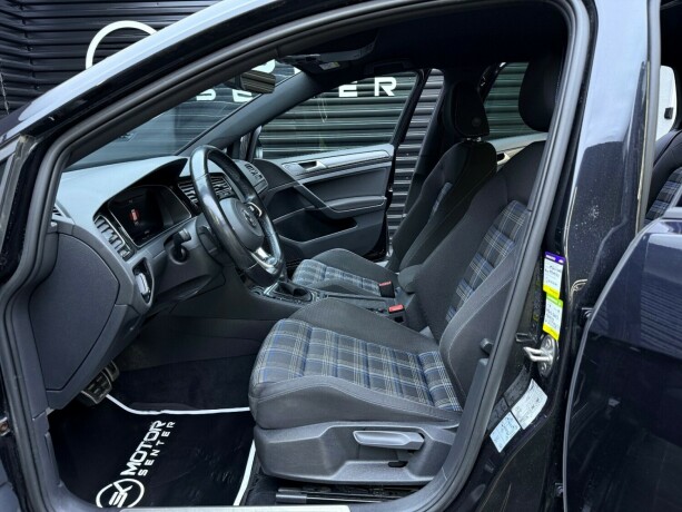 volkswagen-golf-elektrisitetbensin-2018-big-23