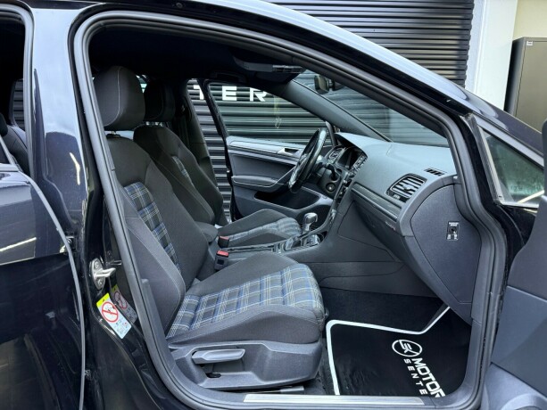 volkswagen-golf-elektrisitetbensin-2018-big-24