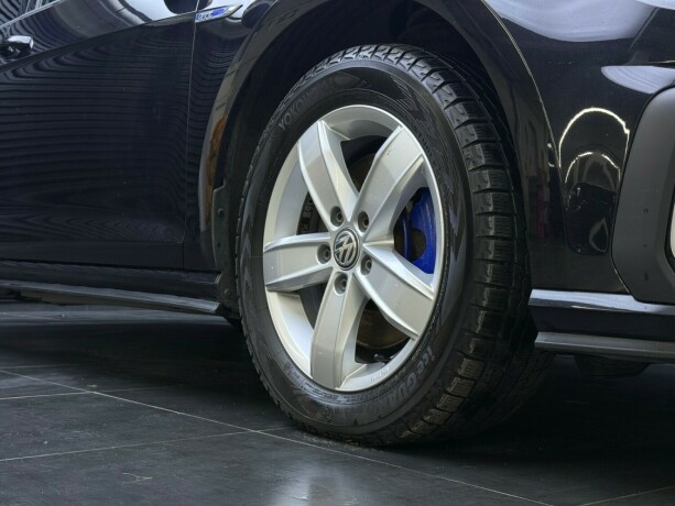 volkswagen-golf-elektrisitetbensin-2018-big-7