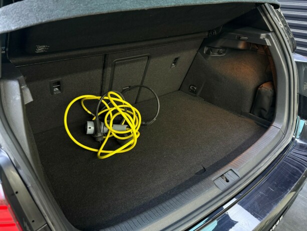 volkswagen-golf-elektrisitetbensin-2018-big-28