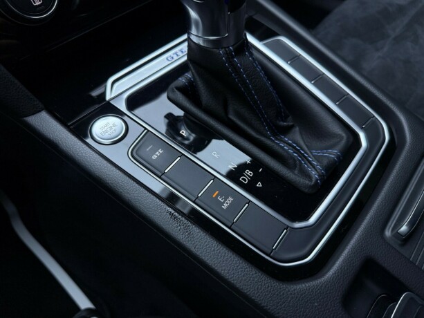 volkswagen-passat-elektrisitetbensin-2017-big-26