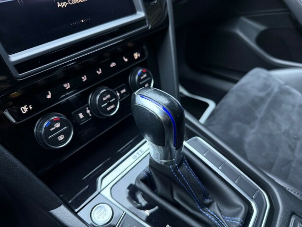 volkswagen-passat-elektrisitetbensin-2017-big-27