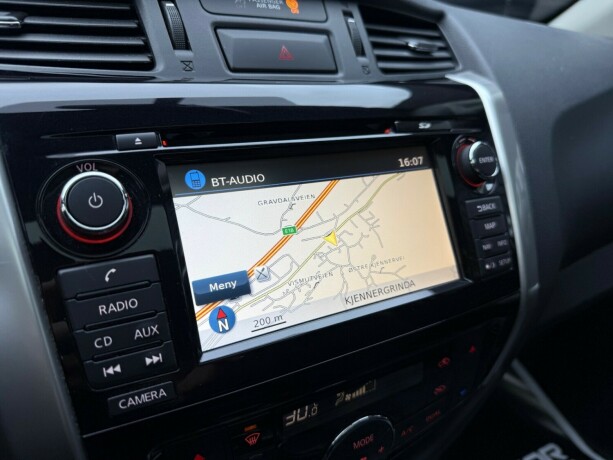 nissan-navara-diesel-2019-big-15