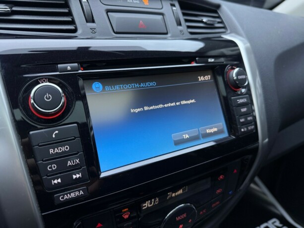 nissan-navara-diesel-2019-big-18